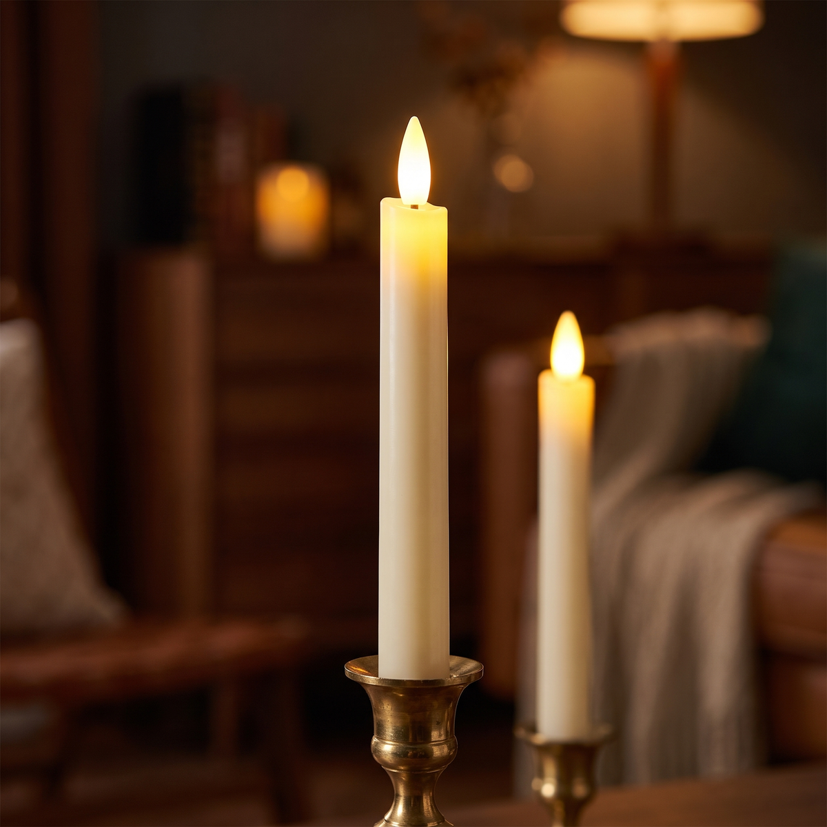 Gros plan de la flamme LED d'une bougie Veillée